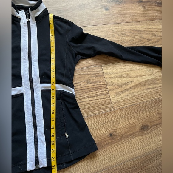 Vintage Lululemon Yoga Black and White Jacket - Picture 3 of 5